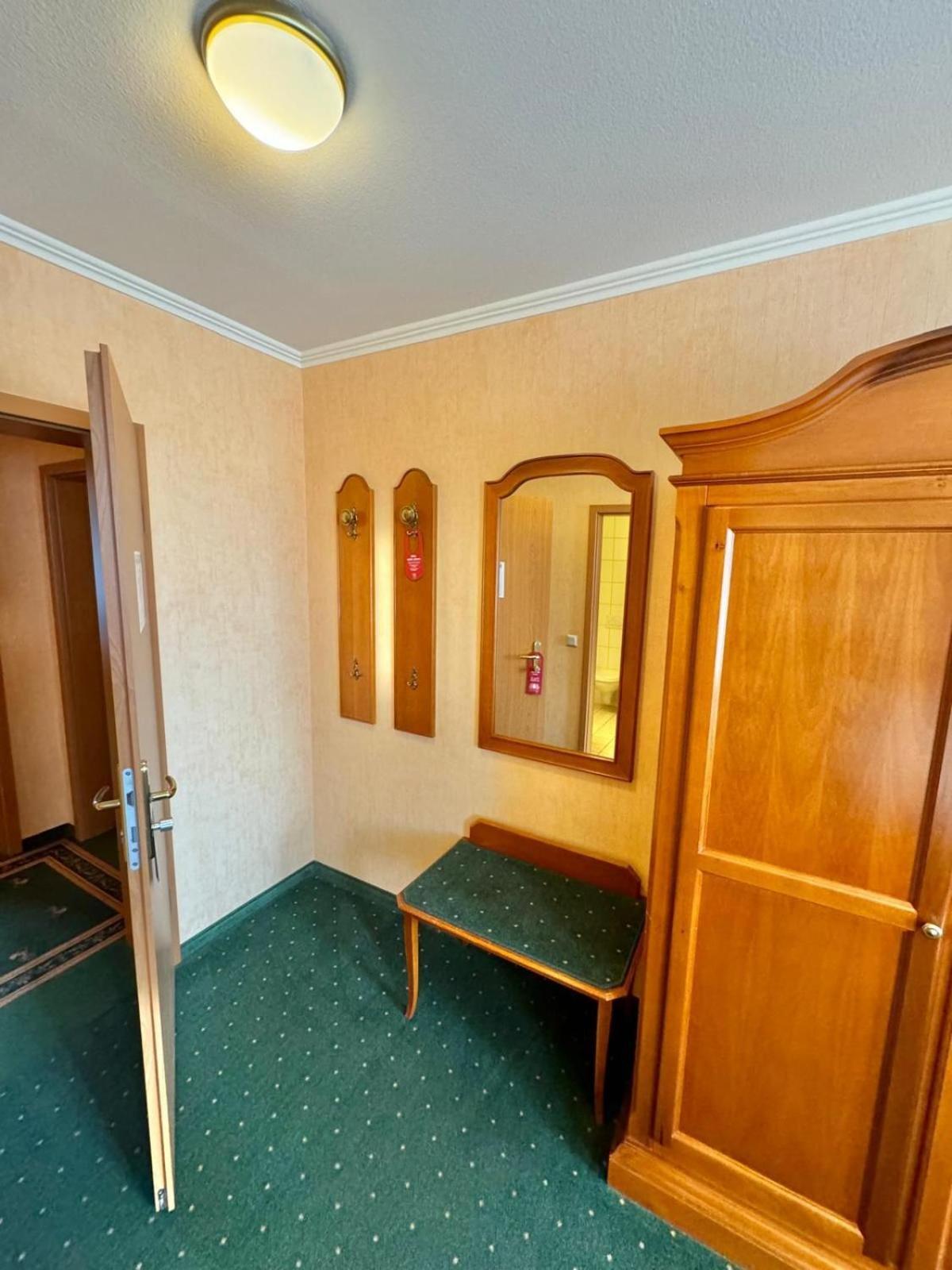 Pension Alter Kutschenbauer Wernigerode Dış mekan fotoğraf