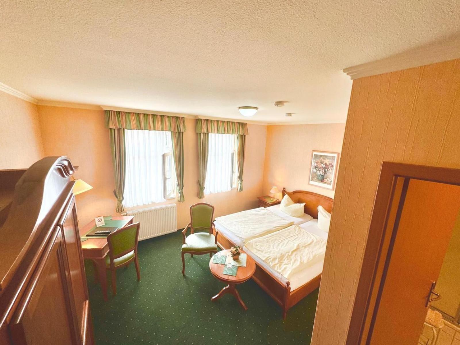 Pension Alter Kutschenbauer Wernigerode Oda fotoğraf